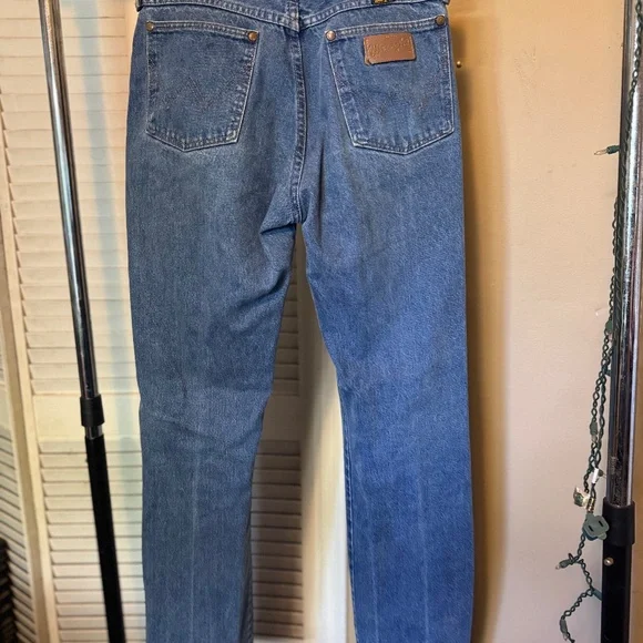Wrangler Jeans - Picture 4 of 5